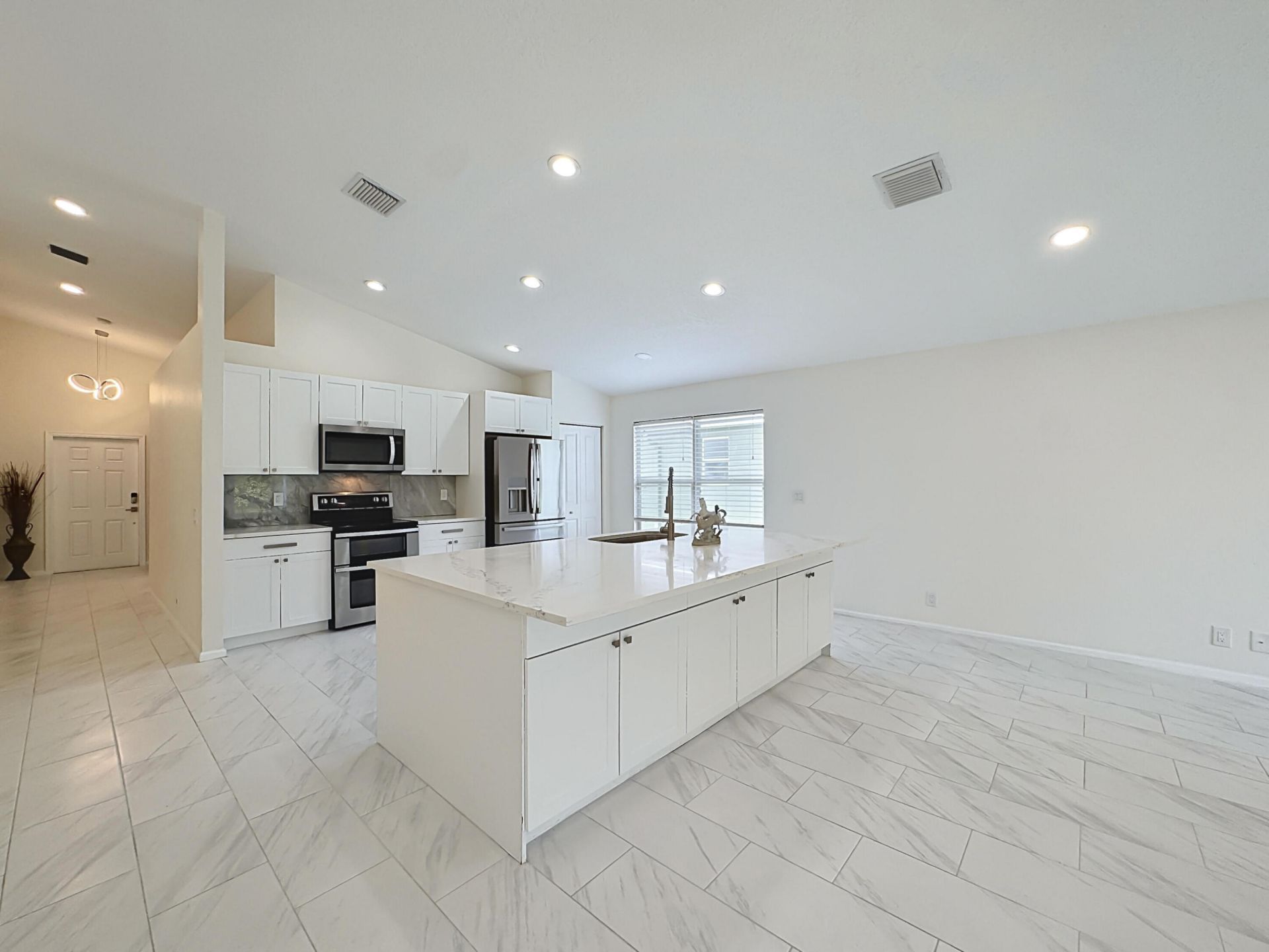 8914 SW Bonneville Drive, Stuart, FL 34997 Photo