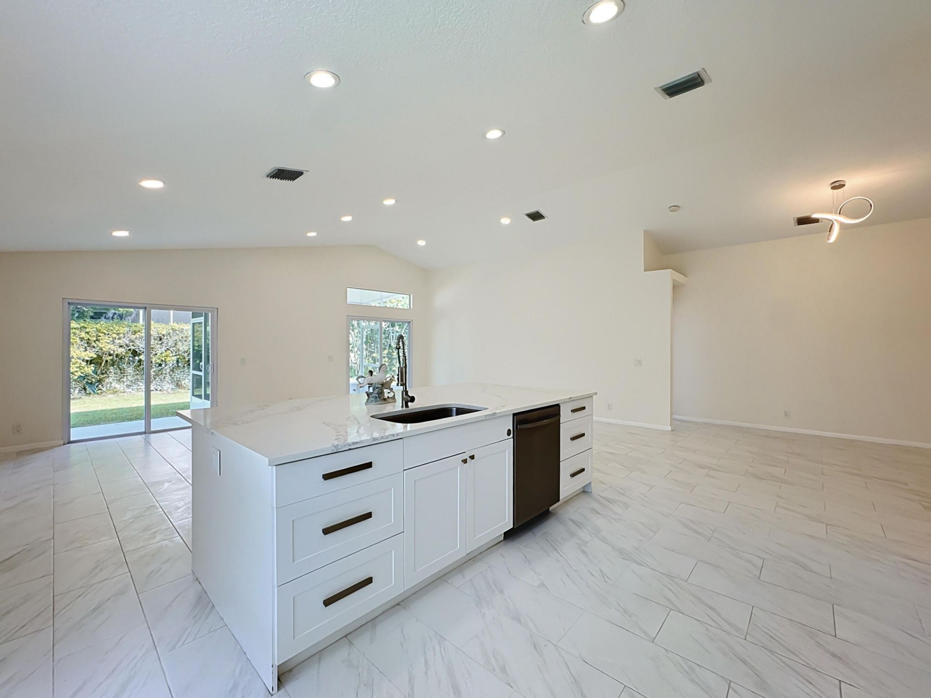 8914 SW Bonneville Drive, Stuart, FL 34997 Photo
