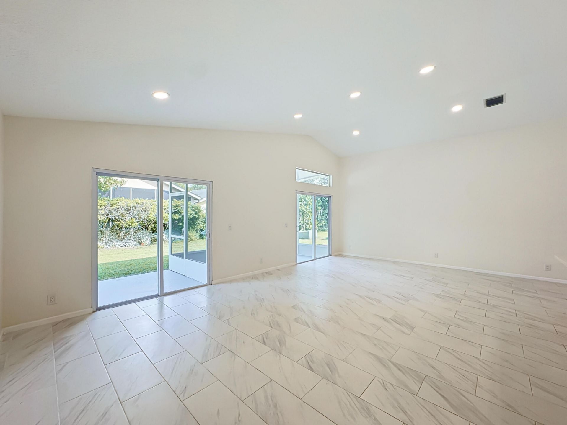 8914 SW Bonneville Drive, Stuart, FL 34997 Photo