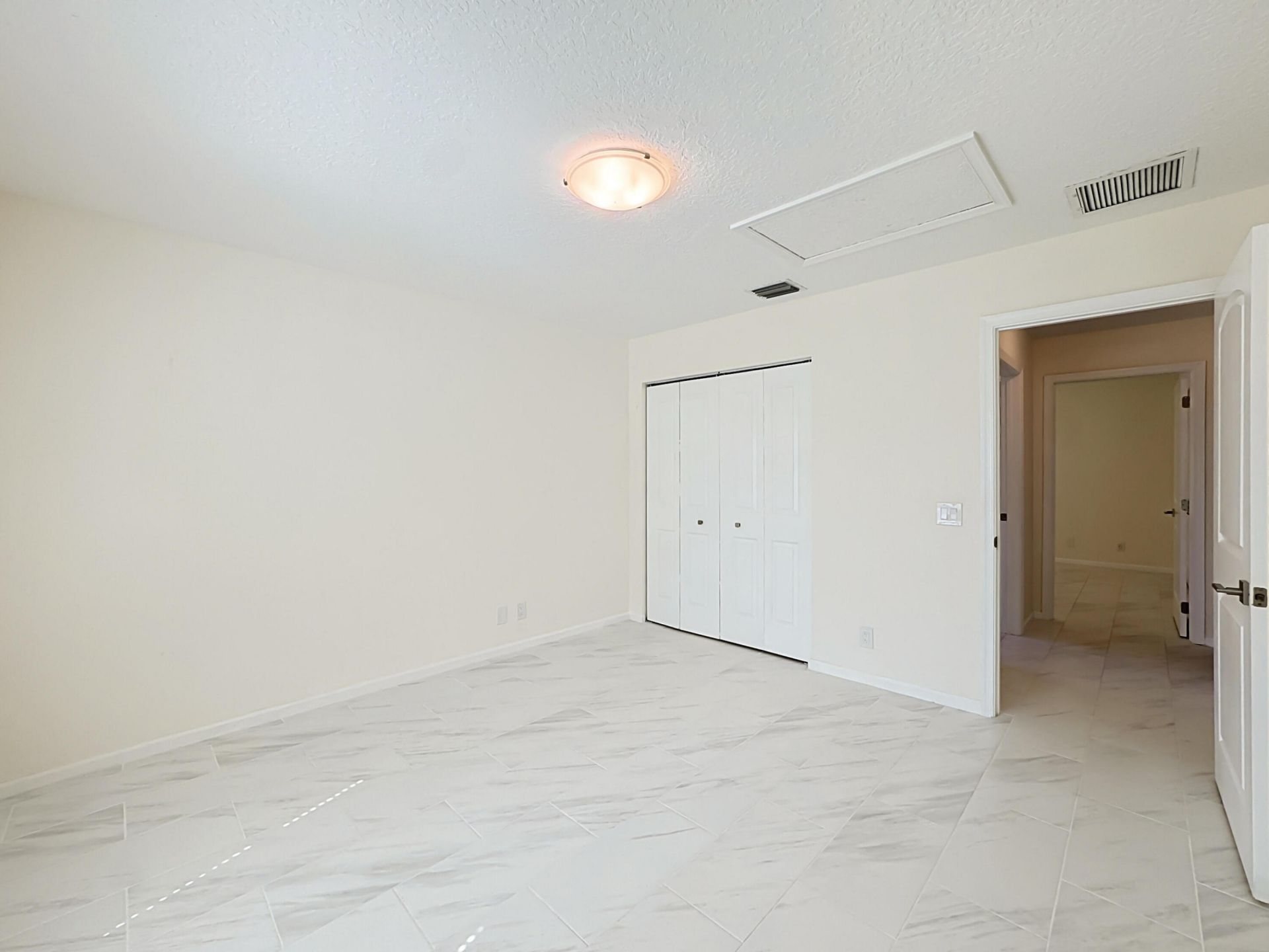 8914 SW Bonneville Drive, Stuart, FL 34997 Photo