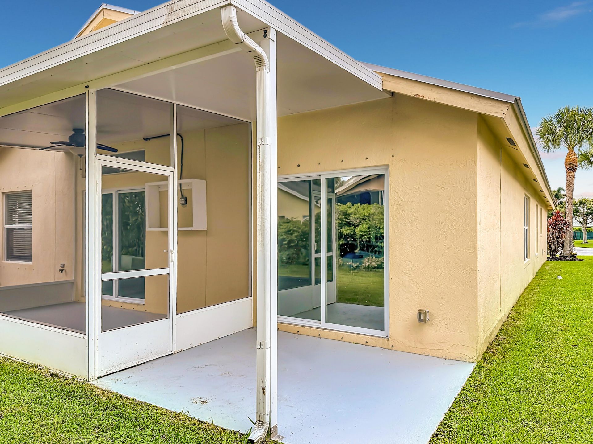 8914 SW Bonneville Drive, Stuart, FL 34997 Photo