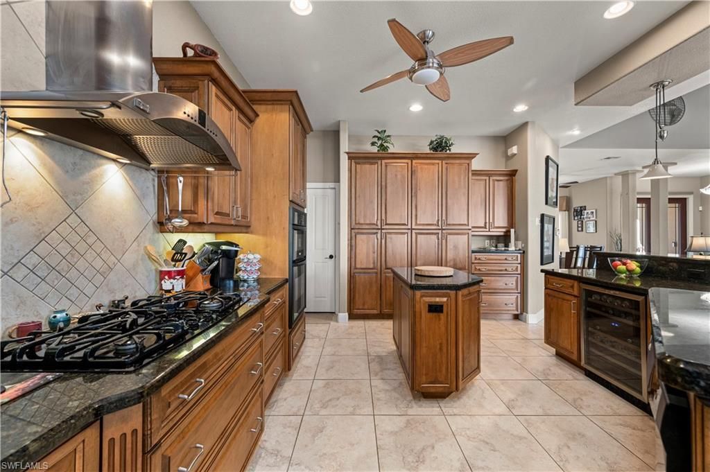 48 Colony Point Dr, Punta Gorda, FL 33950 Photo