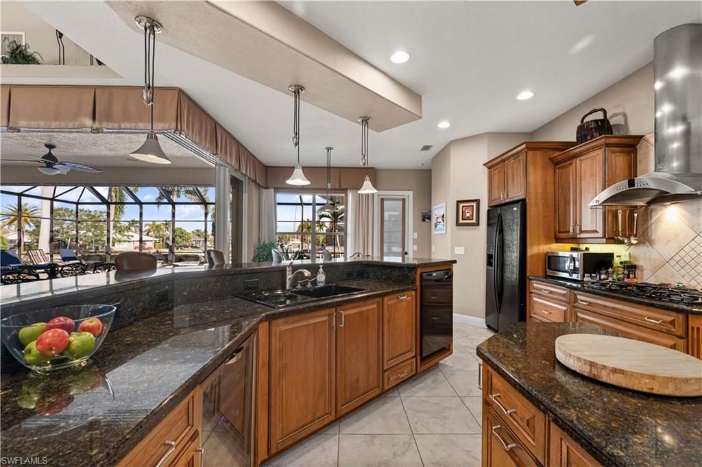 48 Colony Point Dr, Punta Gorda, FL 33950 Photo