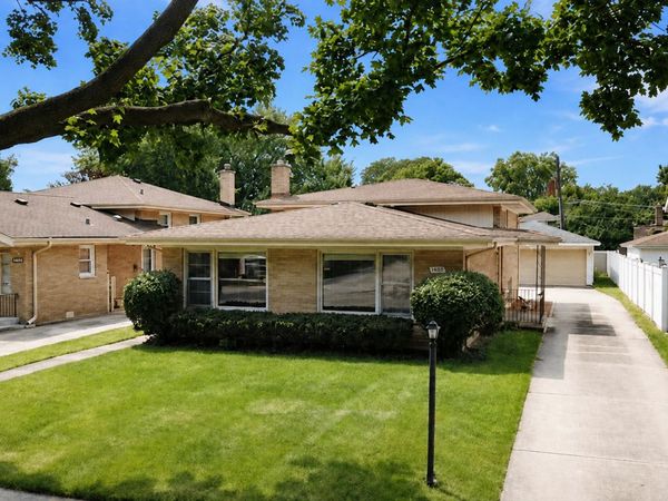 1638 Forest Road , La Grange Park, IL 60526