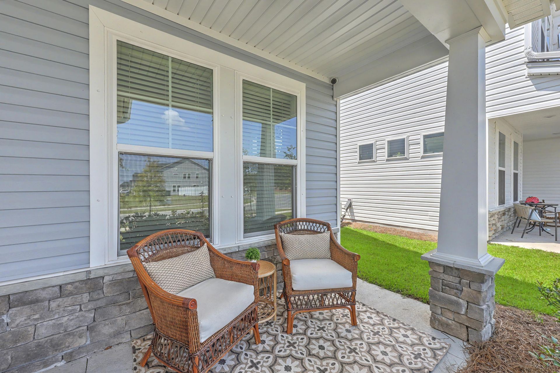 468 White Magnolia Street Photo 6