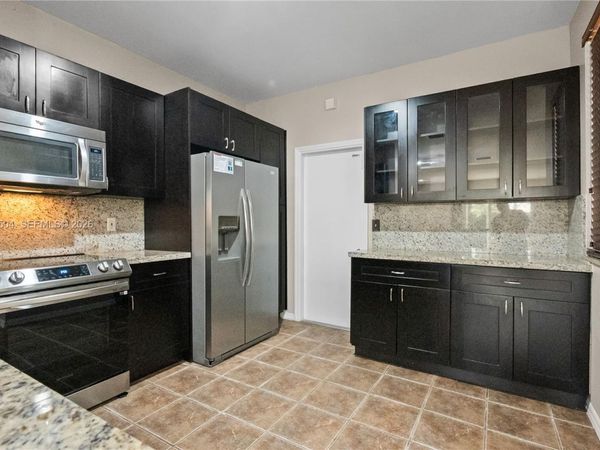 2082 Madeira Dr , Unit 2082, Weston, FL 33327