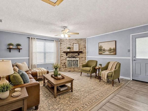 223 Countryside Drive, Arlington, TX 76014