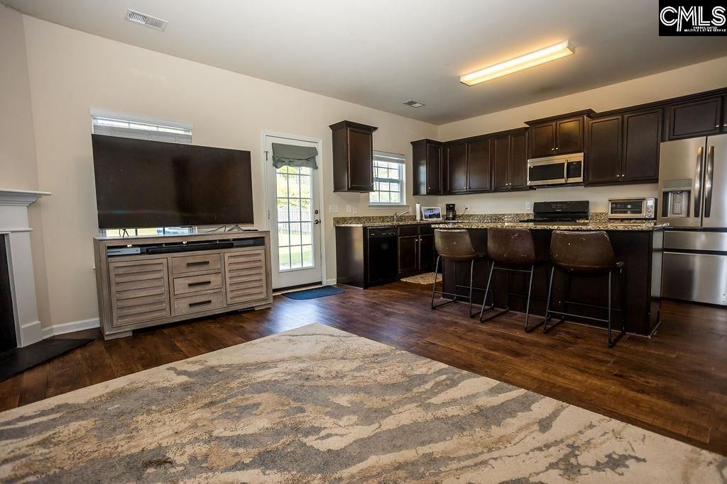 734 Westfield Road Photo 18