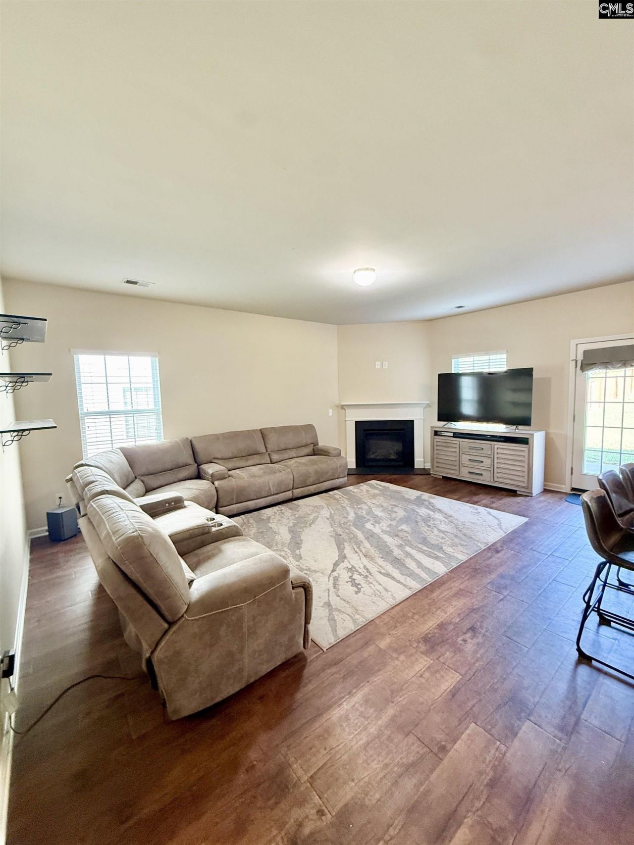 734 Westfield Road Photo 9