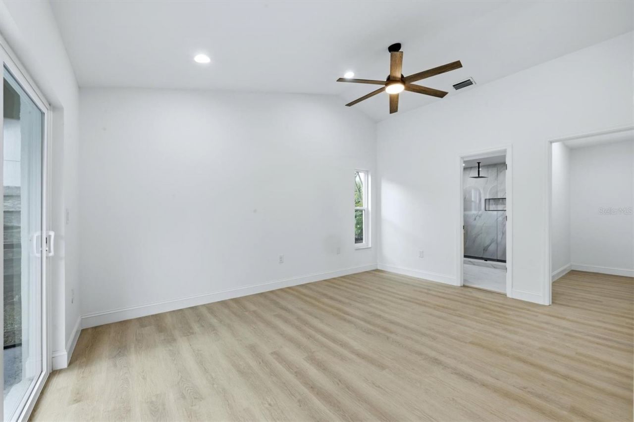 6909 9th Court E, Sarasota, FL 34243 Photo