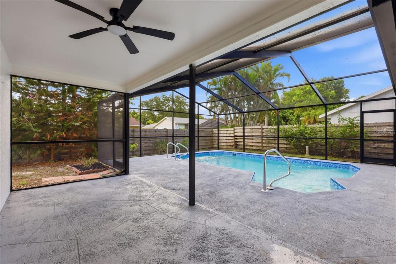 6909 9th Court E, Sarasota, FL 34243 Photo