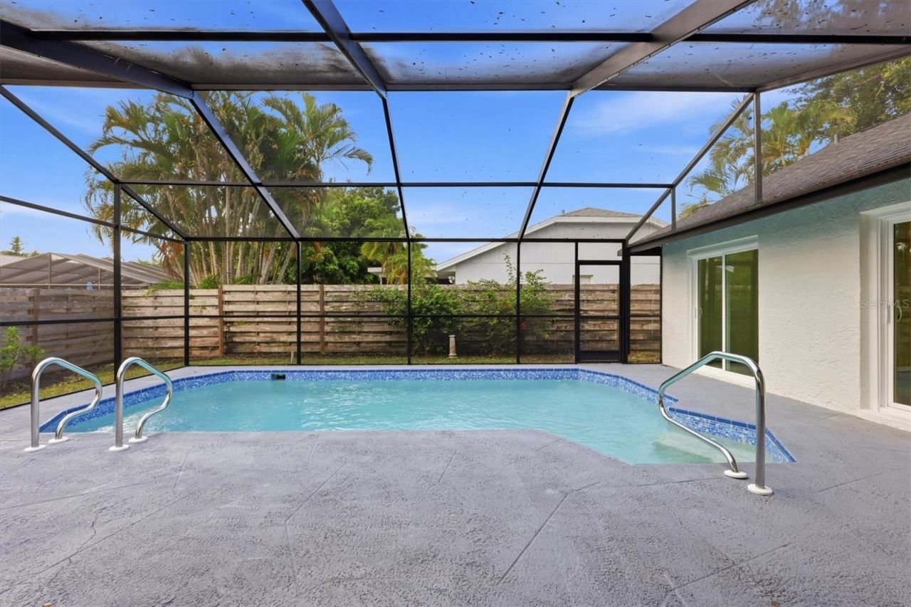 6909 9th Court E, Sarasota, FL 34243 Photo