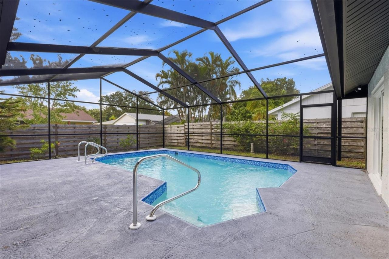 6909 9th Court E, Sarasota, FL 34243 Photo