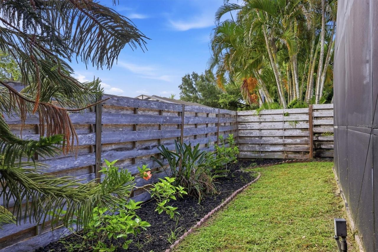 6909 9th Court E, Sarasota, FL 34243 Photo