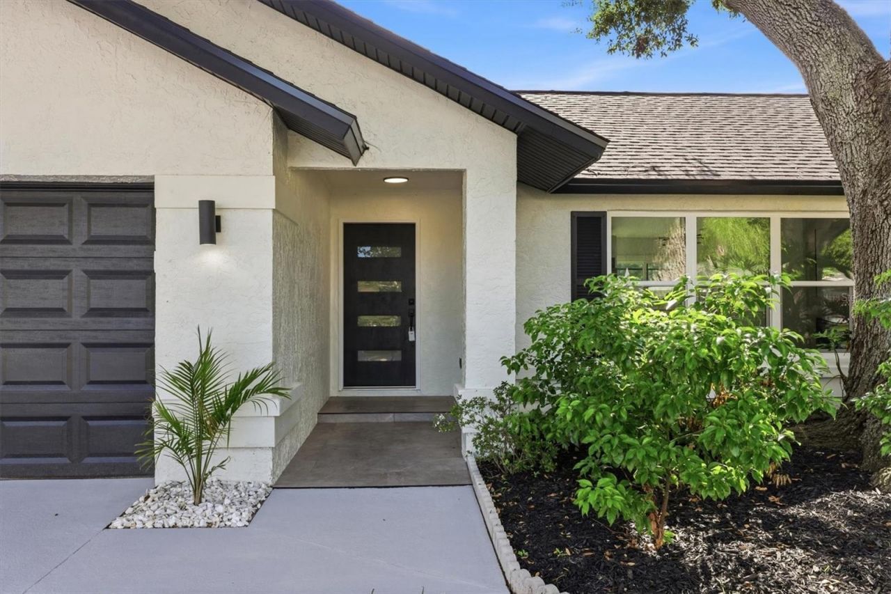 6909 9th Court E, Sarasota, FL 34243 Photo