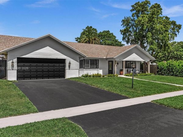 101 El Dorado Pkwy , Plantation, FL 33317