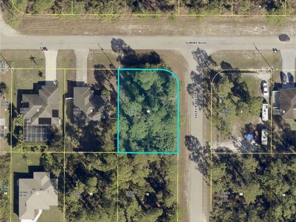 1058 Summa BLVD , LEHIGH ACRES, FL 33974