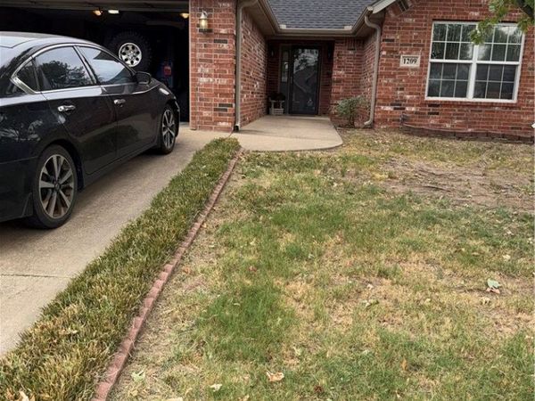 1209 E Freedom, Siloam Springs, AR 72761