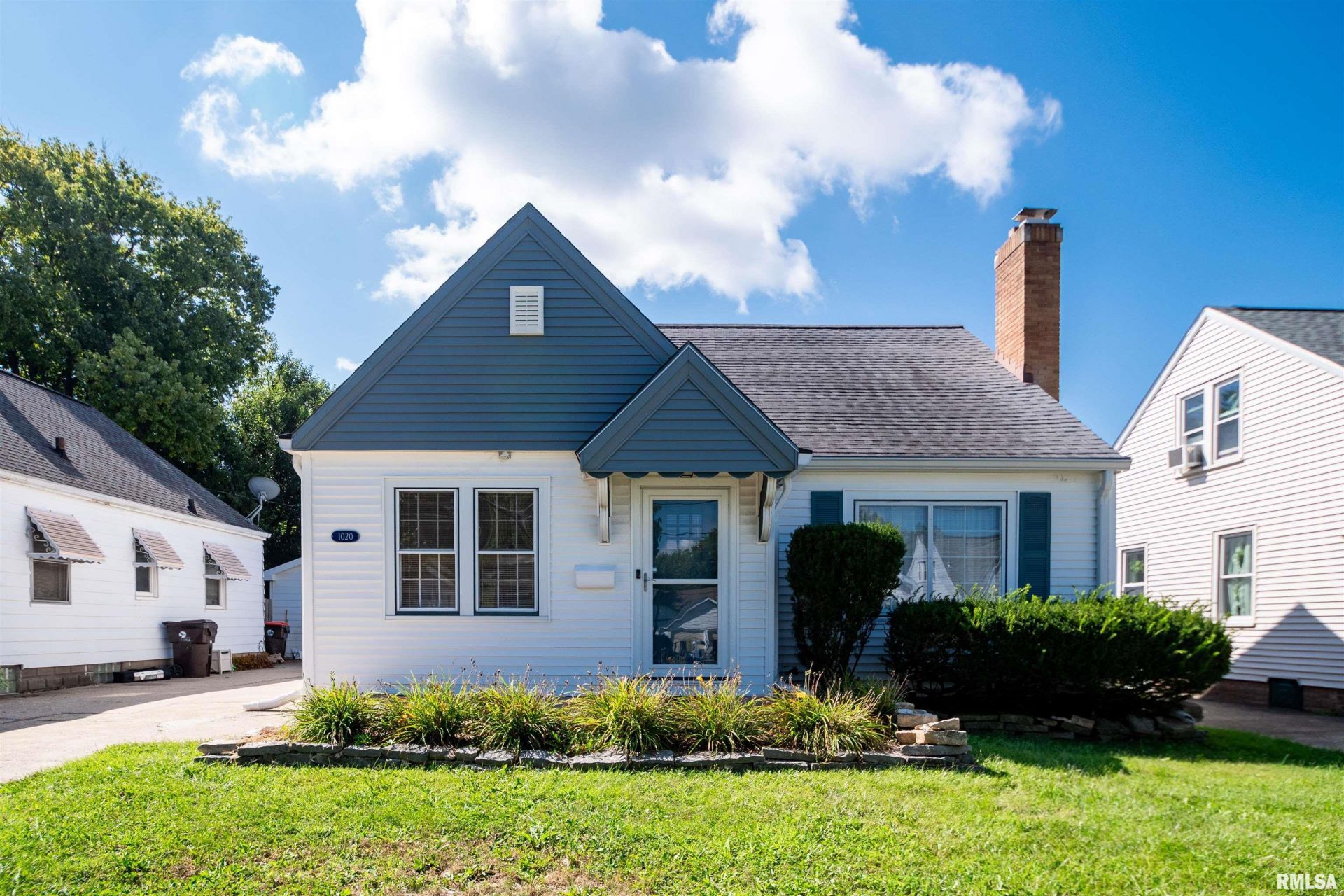 1020 E Maywood Avenue, Peoria, IL 61603 Main Photo