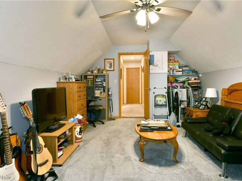 3750 Oakview Drive, Girard, OH 44420 Photo 32