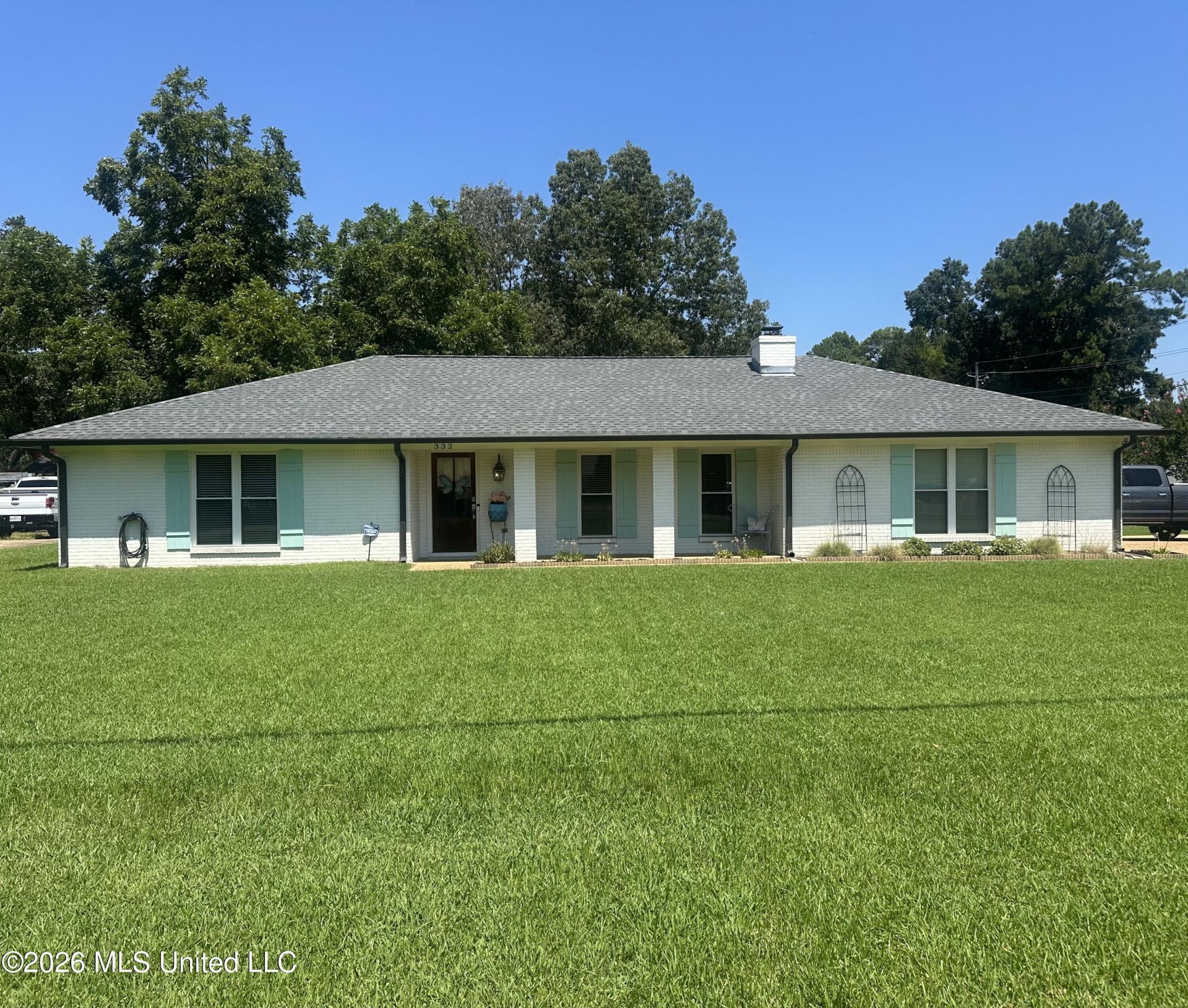 332 E School Street, Ridgeland, MS 39157 Main Photo