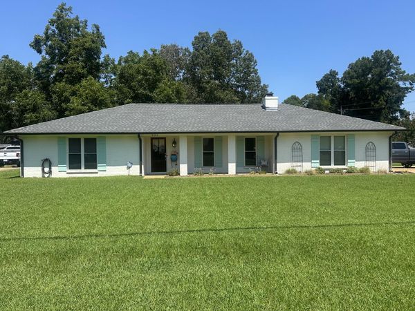 332 E School Street, Ridgeland, MS 39157