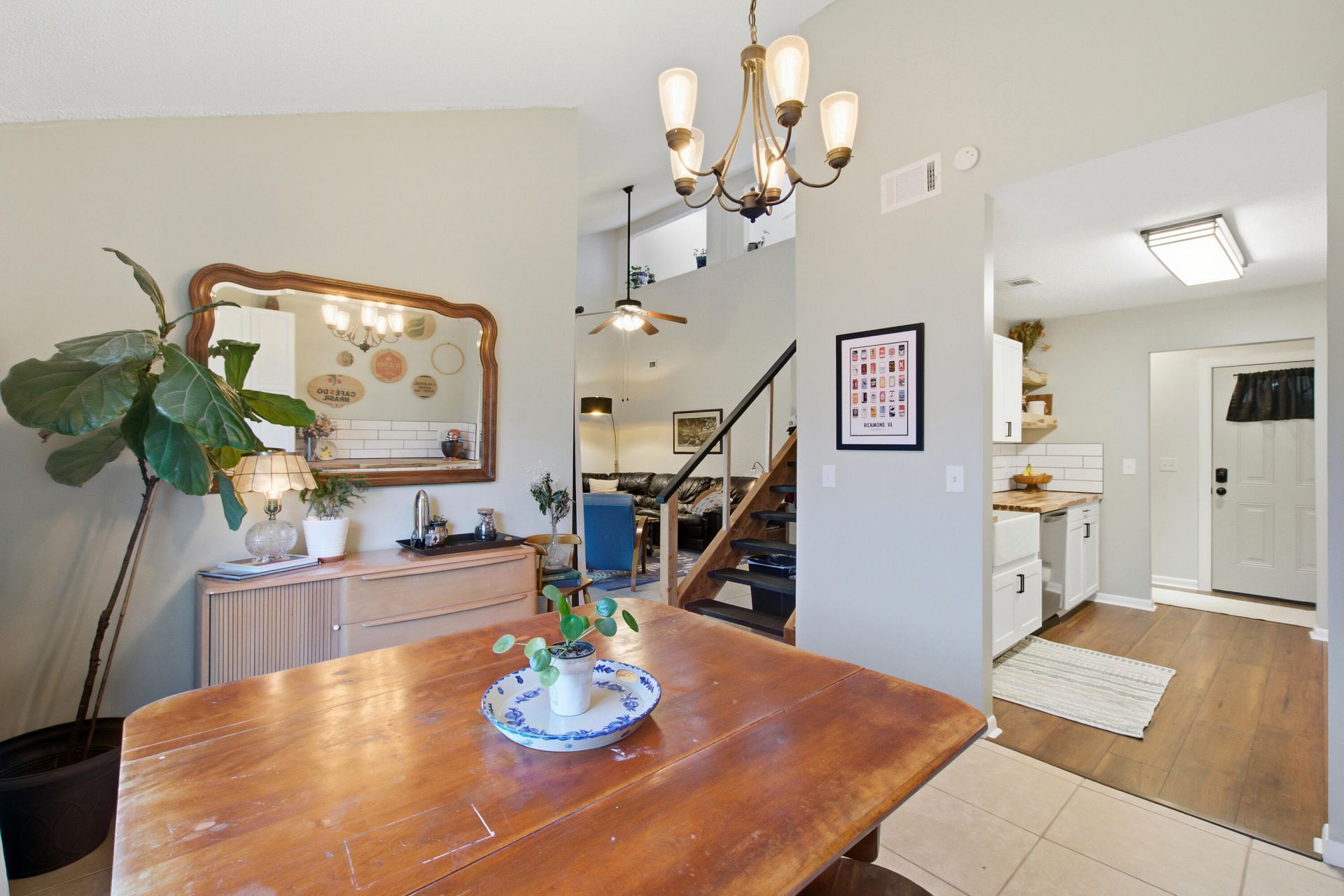307 Greenmeadow Drive Photo 12
