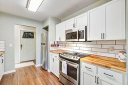 307 Greenmeadow Drive photo 4