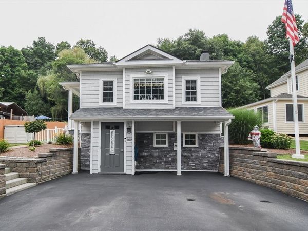 102 Lakeshore Dr, West Brookfield, MA 01585