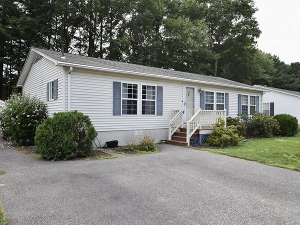 12 Trailwood Dr., Bridgewater, MA 02324