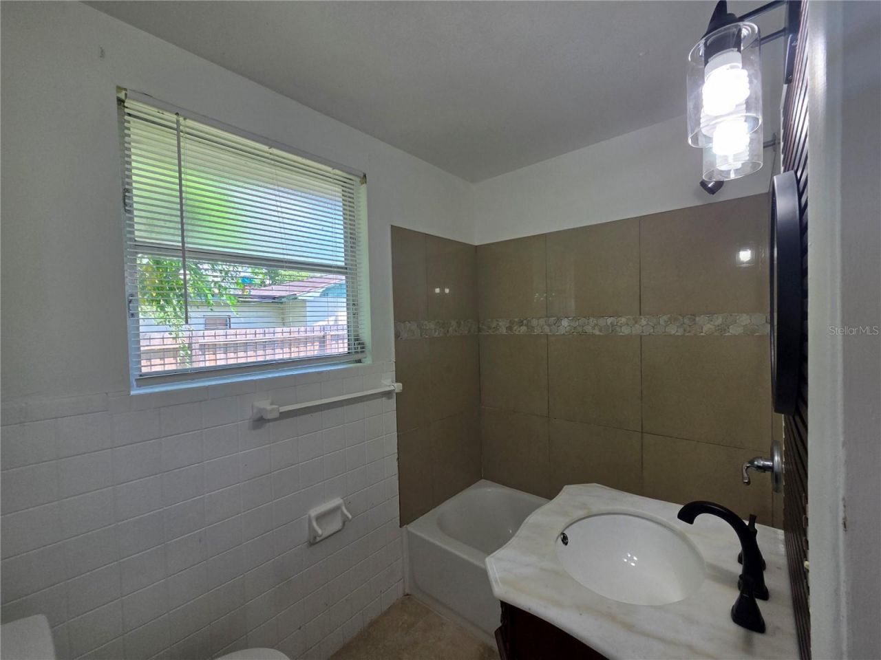 1500 Crest Avenue, Leesburg, FL 34748 Photo