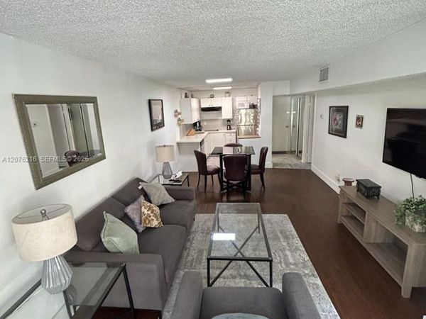 210 172nd St , Unit 133, Sunny Isles Beach, FL 33160