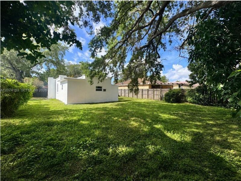 3351 NW 52nd St, Miami, FL 33142 Photo
