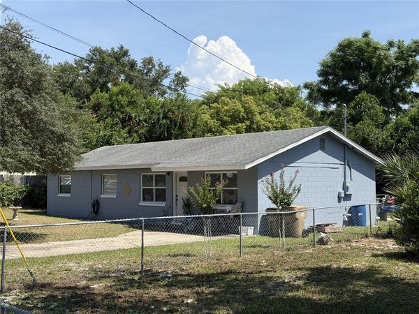 4180 POINSETTIA AVENUE , MOUNT DORA, FL 32757