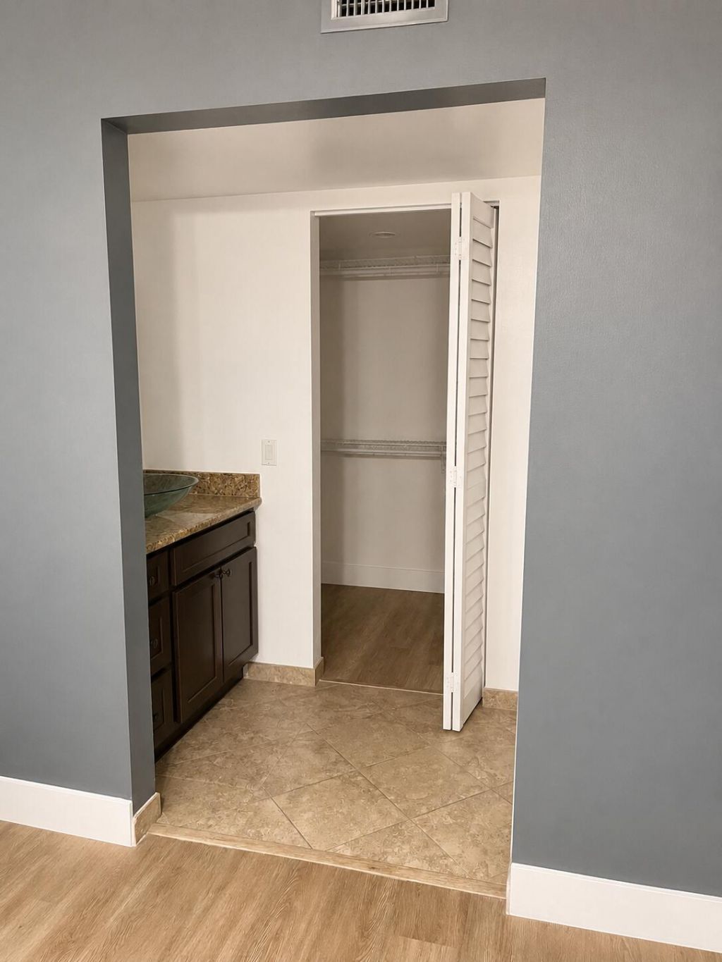 450 Commodore Drive, Unit 106, Plantation, FL 33325 Photo