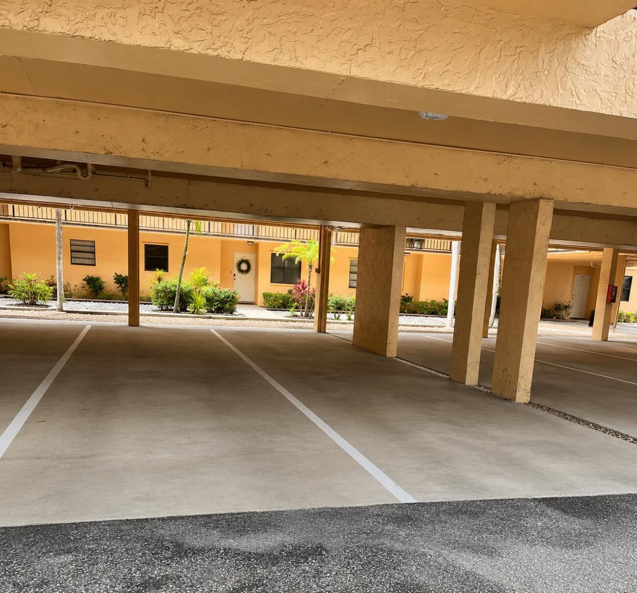 450 Commodore Drive, Unit 106, Plantation, FL 33325 Photo