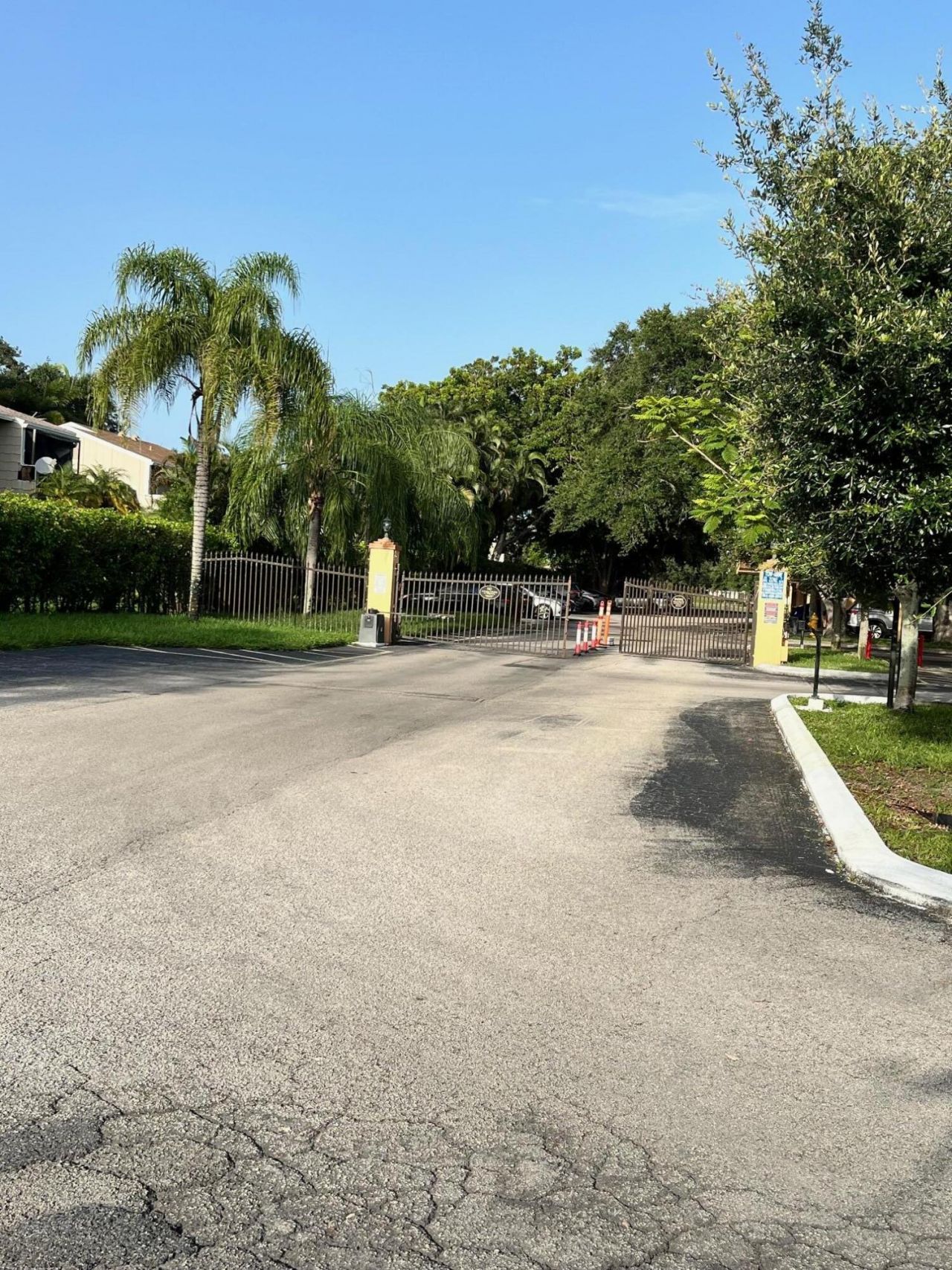 450 Commodore Drive, Unit 106, Plantation, FL 33325 Photo