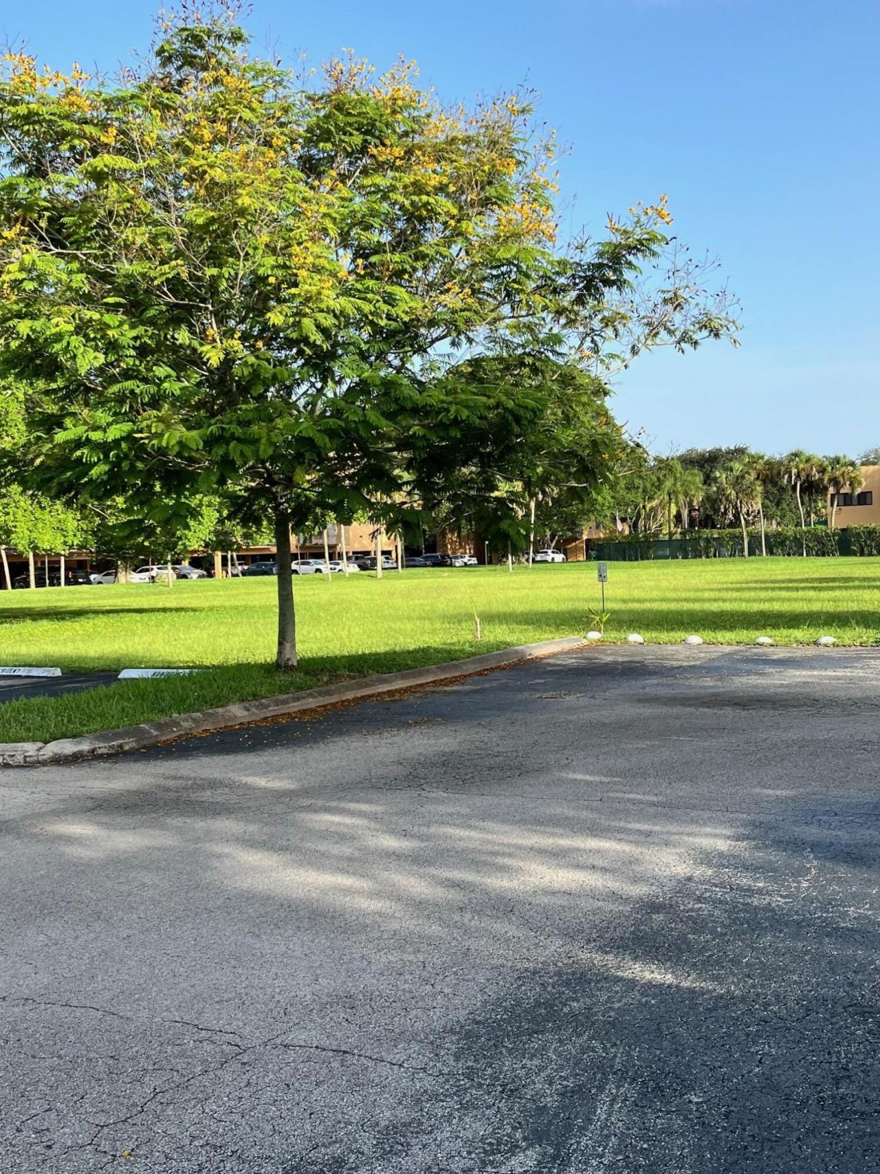 450 Commodore Drive, Unit 106, Plantation, FL 33325 Photo