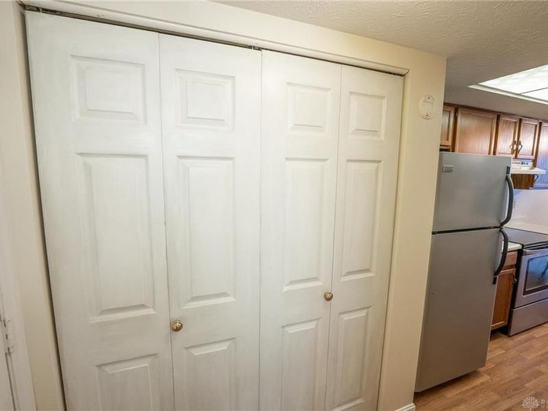 5701 Cobblegate Drive, West Carrollton, OH 45449 Photo 11