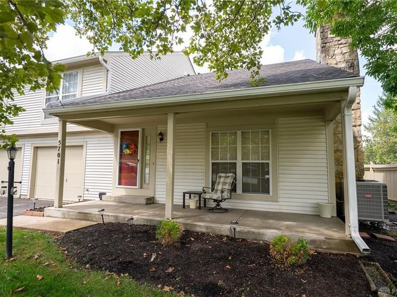 5701 Cobblegate Drive, West Carrollton, OH 45449 Photo 2