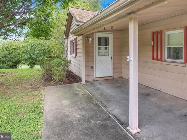 37 HARMAN ROAD, READING, PA 19606