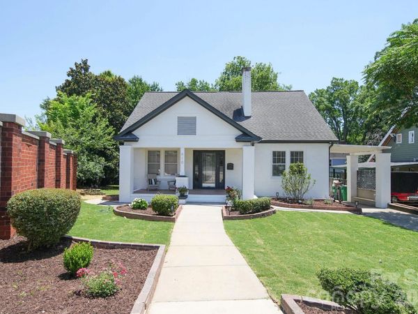 610 Hawthorne Lane , Charlotte, NC 28204