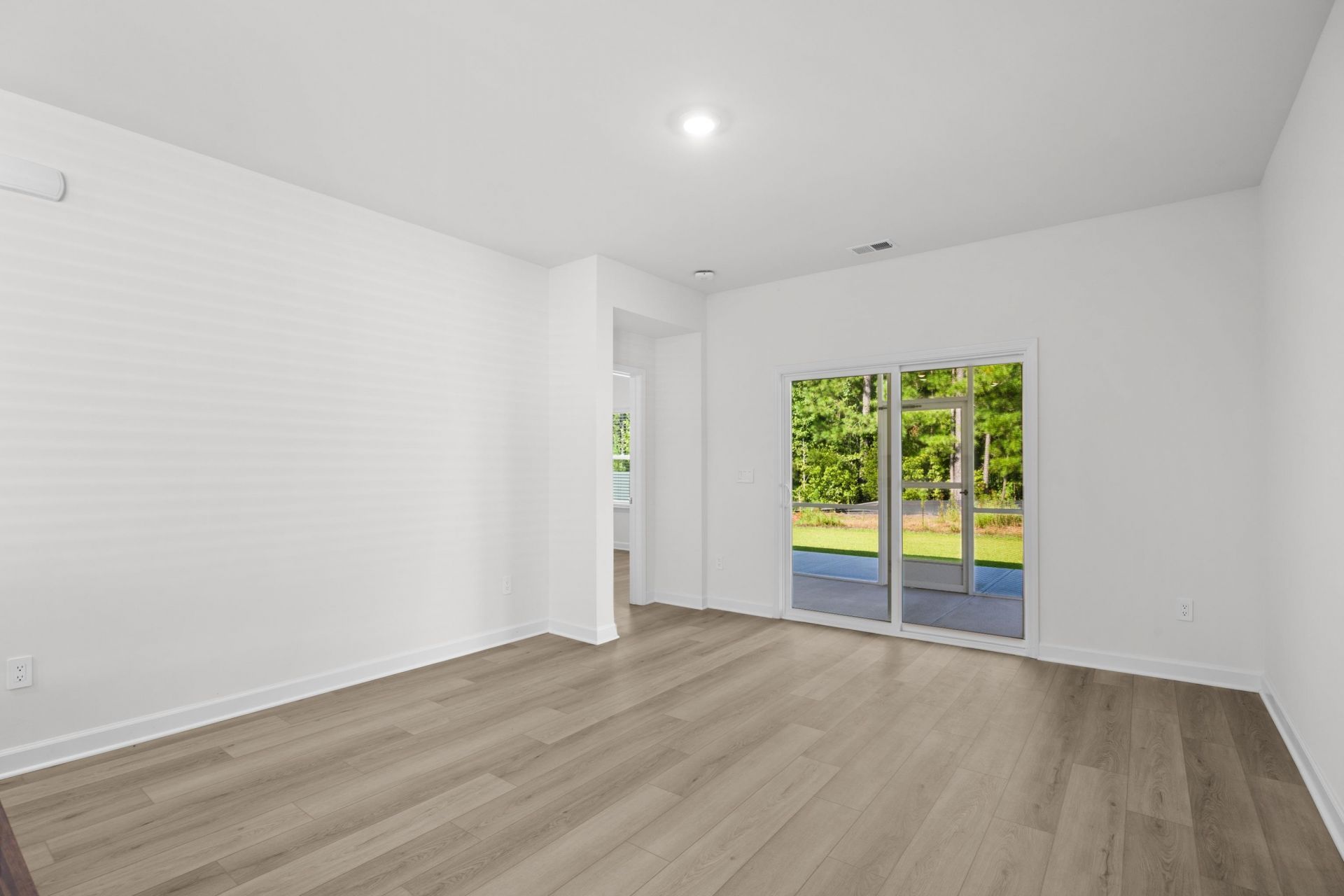 1113 Lauryn Oak Loop Photo 10