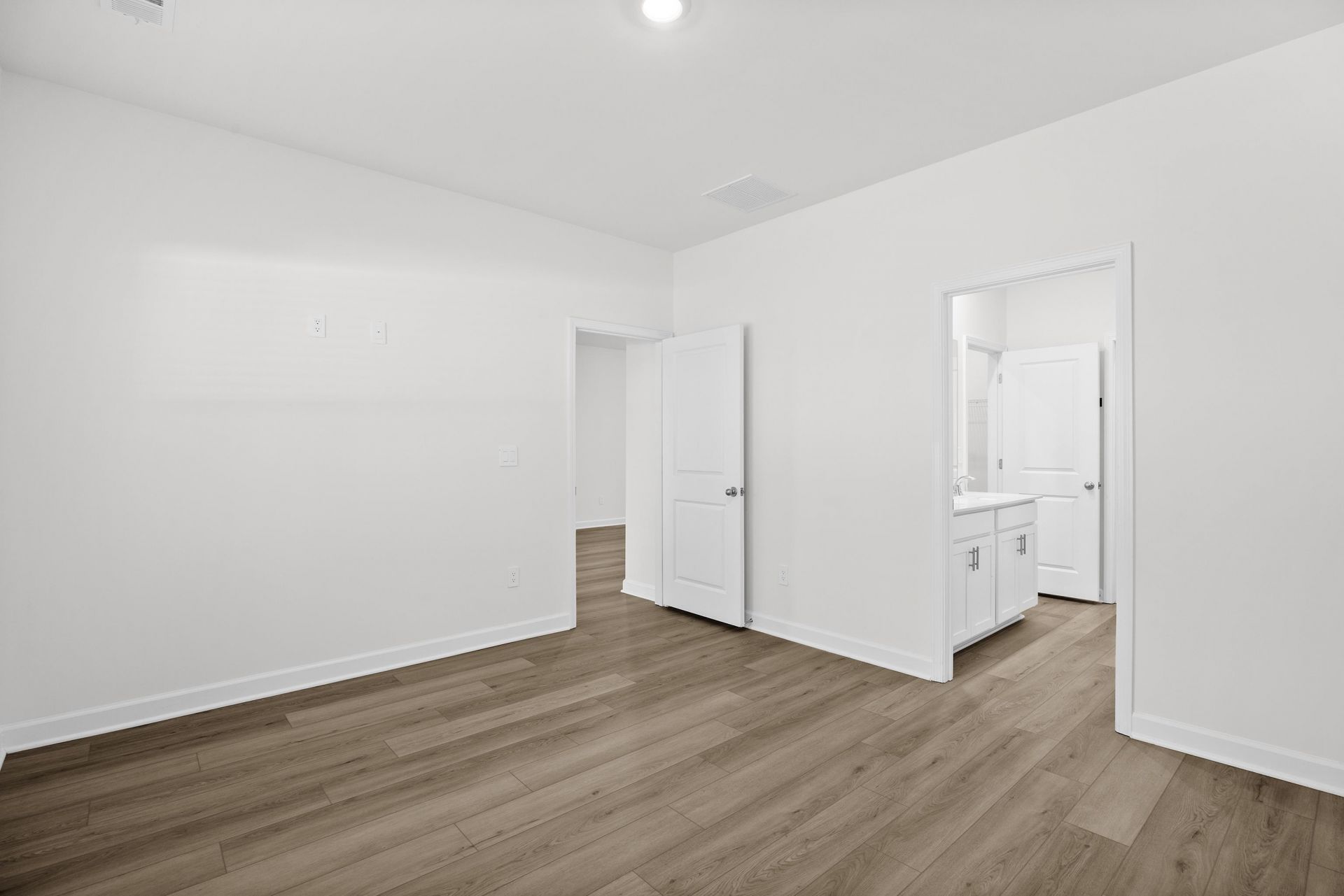 1113 Lauryn Oak Loop Photo 12