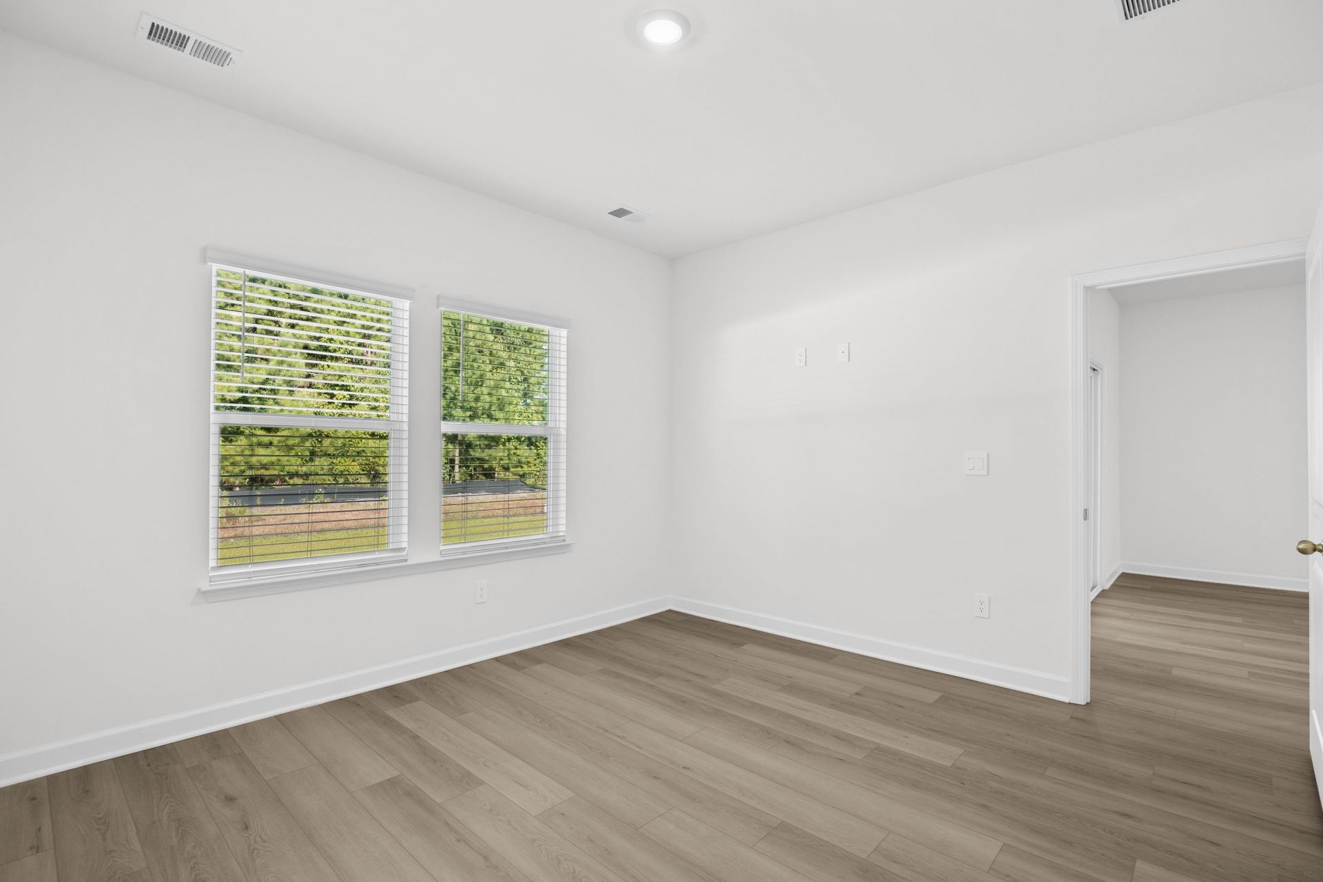1113 Lauryn Oak Loop Photo 13