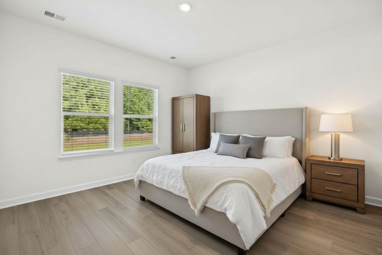1113 Lauryn Oak Loop Photo 4