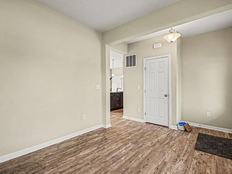 1519 Eagle Boulevard, Hamilton Township, OH 45039 Photo 11