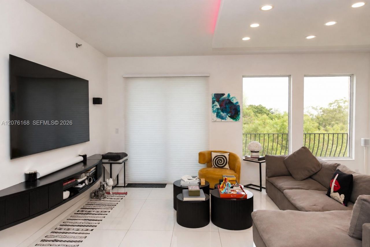 3700 Island Blvd , Unit C402, Aventura, FL 33160 Photo