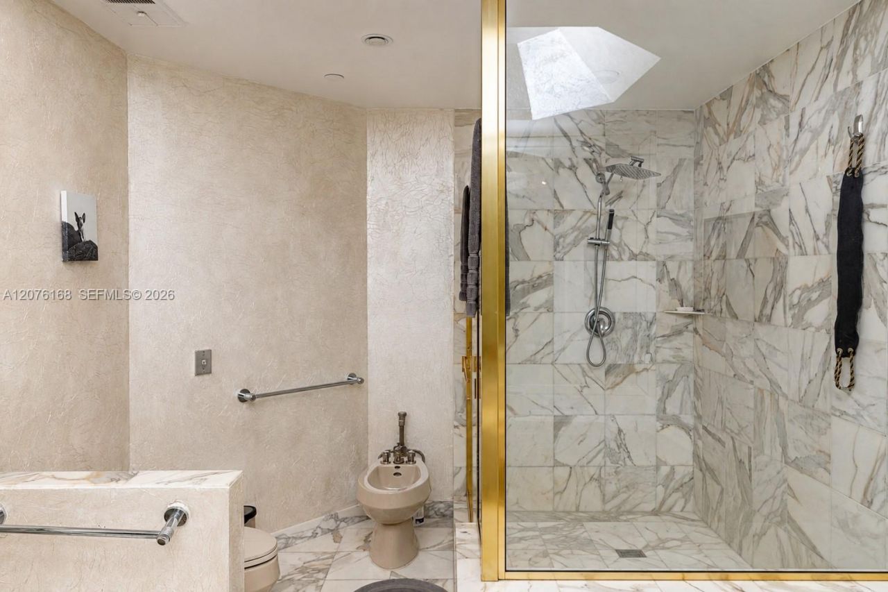 3700 Island Blvd , Unit C402, Aventura, FL 33160 Photo