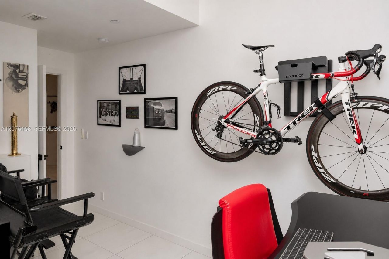 3700 Island Blvd , Unit C402, Aventura, FL 33160 Photo